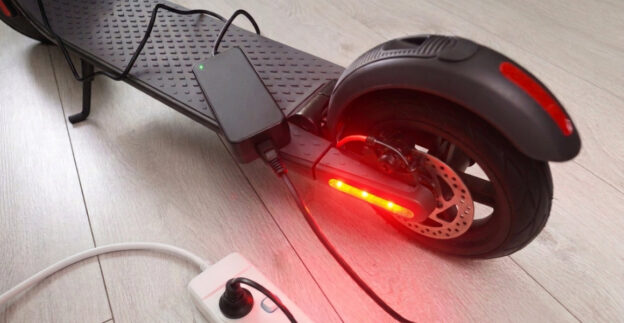 E-scooter charging